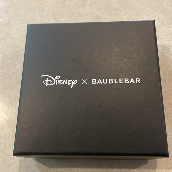 Disney Baublebar Bride Rhinestone Earrings New in Box - Picture 4 of 4